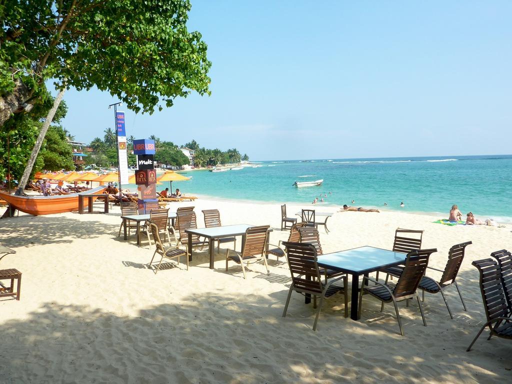 Jungle Beach Hostel Unawatuna Bagian luar foto